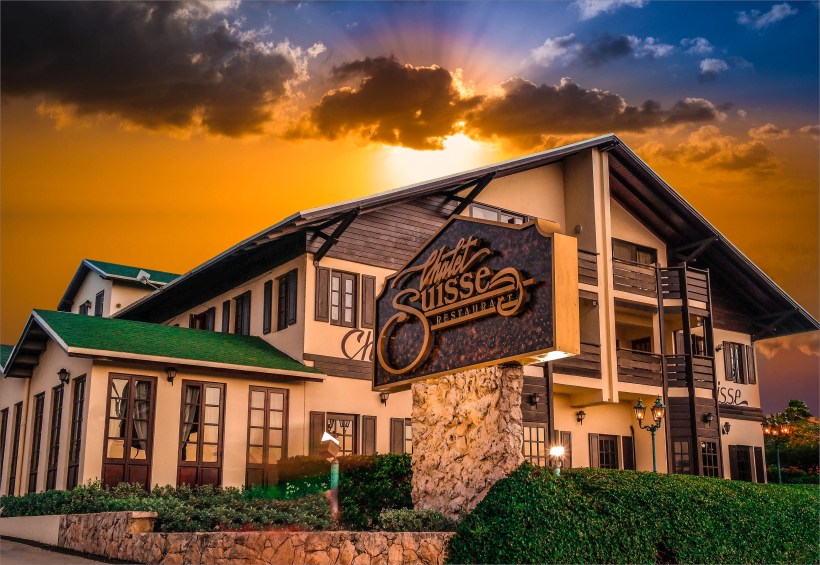 Chalet Suisse by Steve PRO